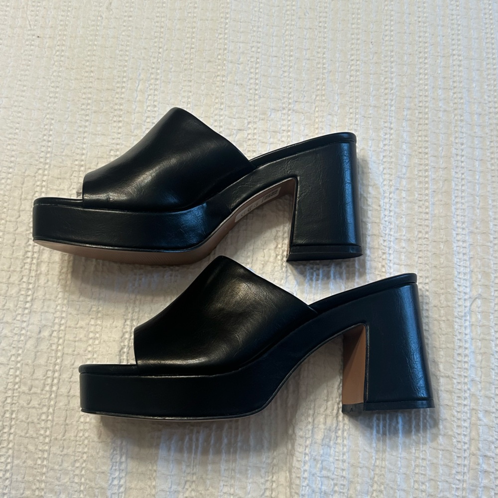 NWT Black Leather Platform Mules